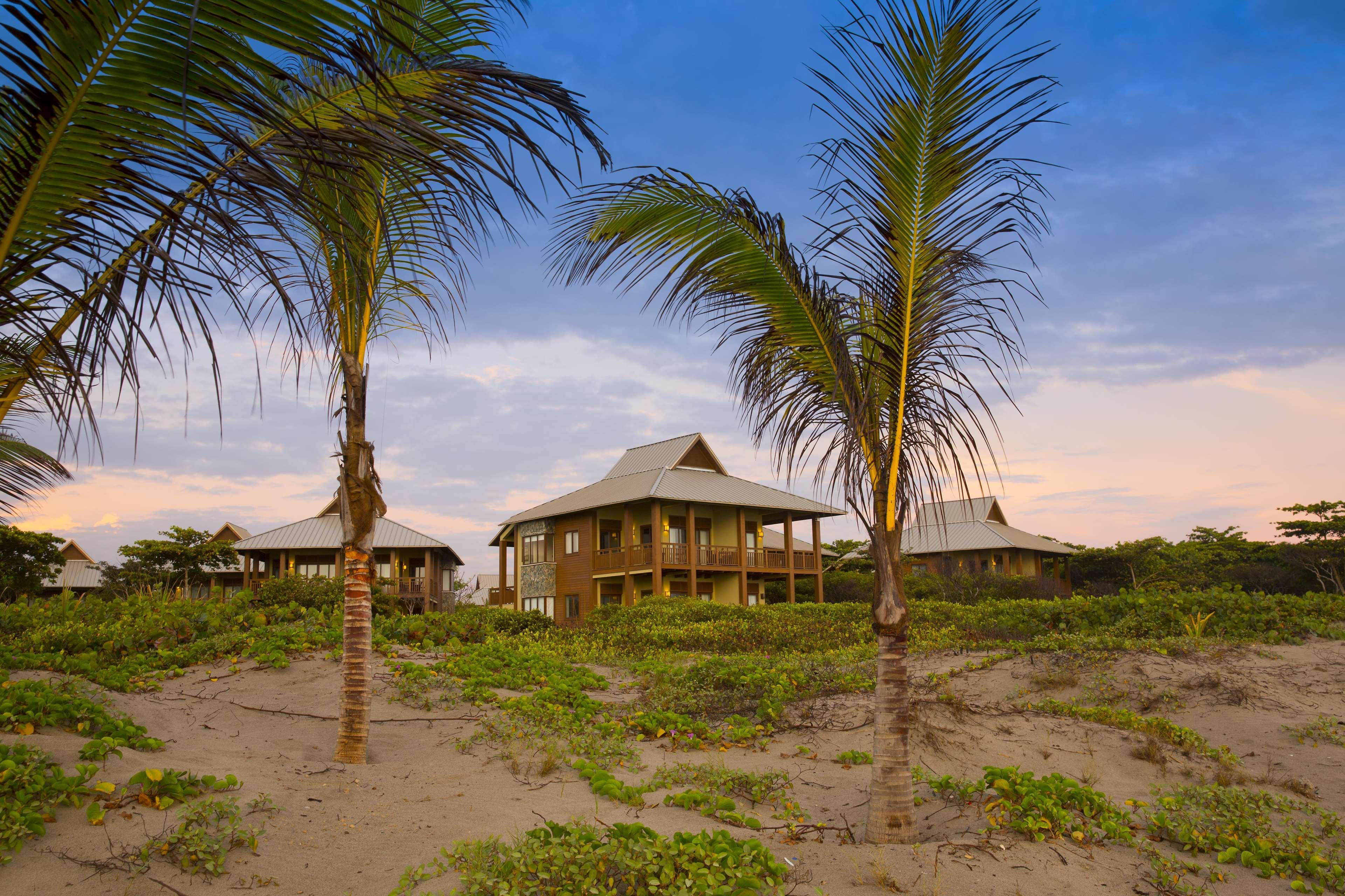 Indura Beach & Golf Resort Curio Collection By Hilton Tela Luaran gambar